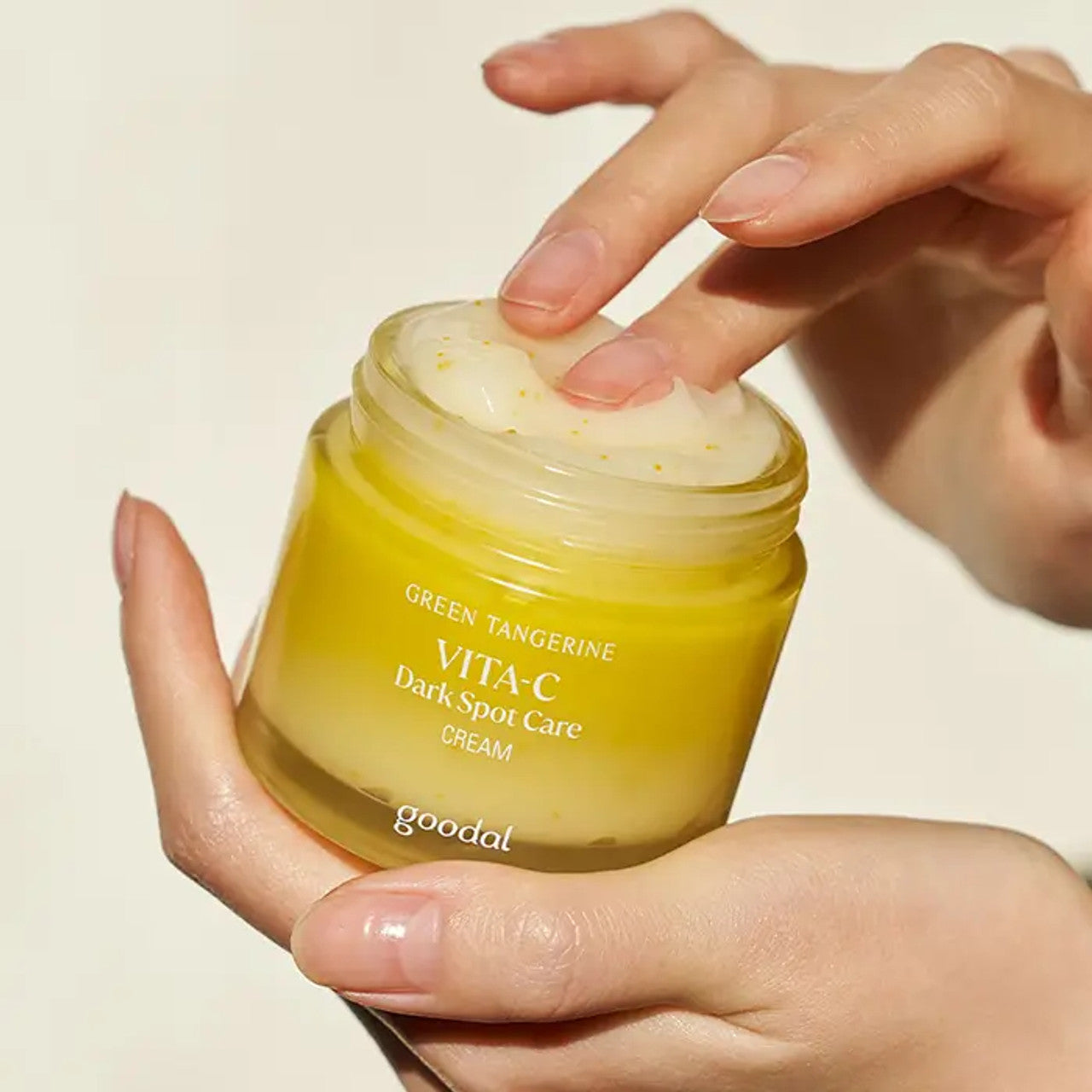 GOODAL GREEN TANGERINE VITA C DARKSPOT CARE CREAM  (50ML )